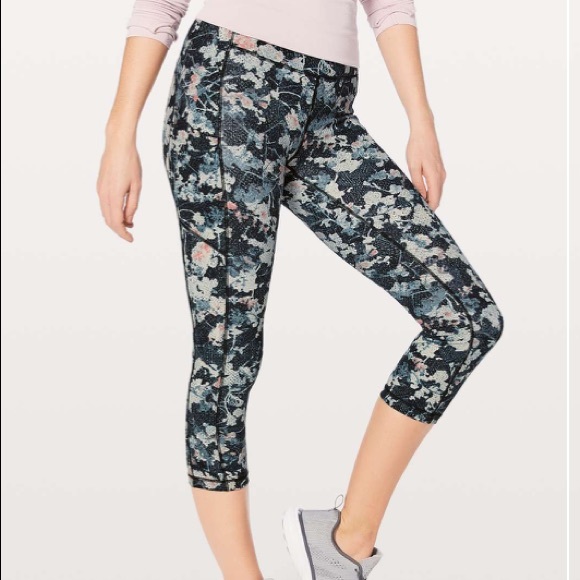 lululemon athletica Pants - Lululemon Speed Up Crop